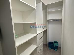 Prodej bytu 3+1, České Budějovice - České Budějovice 3, Čéčova, 63 m2