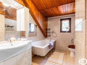 Prodej rodinného domu, Žebrák, Vápenice, 157 m2