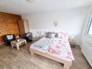 Pronájem rodinného domu, Černá v Pošumaví, 200 m2