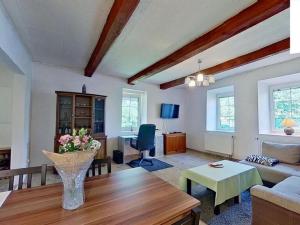 Prodej rodinného domu, Záhornice, Hlavní, 230 m2