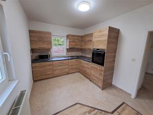 Pronájem rodinného domu, Nupaky, Slunečná, 140 m2