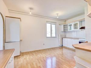 Prodej bytu 3+1, Loděnice, Za GZ, 66 m2