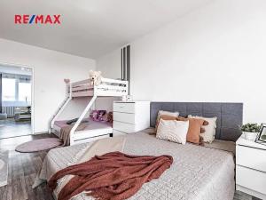 Prodej bytu 2+1, Jindřichův Hradec, sídliště Vajgar, 60 m2