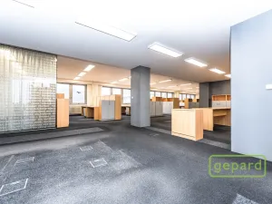 Pronájem kanceláře, Praha - Motol, Plzeňská, 213 m2