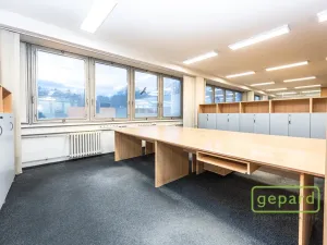 Pronájem kanceláře, Praha - Motol, Plzeňská, 132 m2