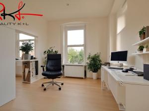 Prodej bytu 3+1, Veltrusy, Komenského, 65 m2