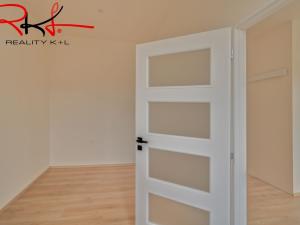 Prodej bytu 3+1, Veltrusy, Komenského, 65 m2