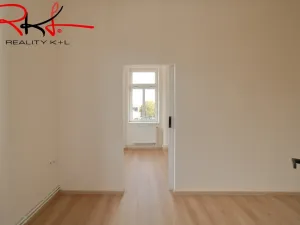 Prodej bytu 3+1, Veltrusy, Komenského, 65 m2