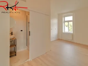 Prodej bytu 3+1, Veltrusy, Komenského, 65 m2