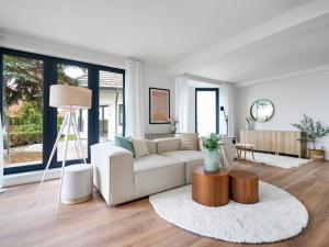 Prodej vícegeneračního domu, Šestajovice, Ve Vilkách, 460 m2