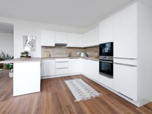 Prodej vícegeneračního domu, Šestajovice, Ve Vilkách, 460 m2