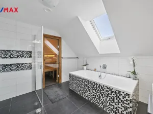 Prodej rodinného domu, Stěžery - Stěžírky, 215 m2