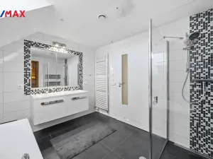 Prodej rodinného domu, Stěžery - Stěžírky, 215 m2