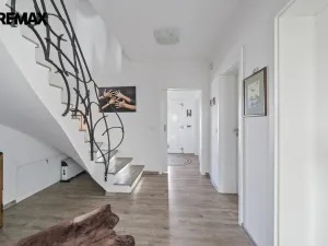 Prodej rodinného domu, Stěžery - Stěžírky, 215 m2