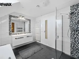 Prodej rodinného domu, Stěžery - Stěžírky, 215 m2