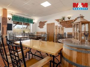 Prodej restaurace, Velké Heraltice, Opavská, 900 m2