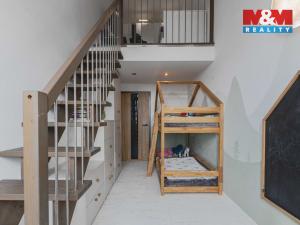 Prodej bytu 2+kk, Klatovy - Klatovy III, Husovo náměstí, 77 m2