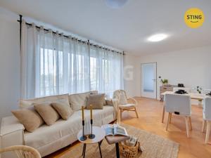 Prodej rodinného domu, Strachotín, Šakvická, 270 m2