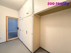 Pronájem bytu 3+1, Chomutov, Vrchlického, 68 m2