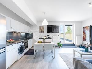 Prodej bytu 3+kk, Hořovice, U Školky, 54 m2