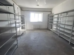 Pronájem obchodního prostoru, Šumbark, U Závor, 120 m2
