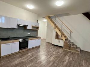 Pronájem bytu 3+kk, Cheb, okres cheb, náměstí Krále Jiřího z Poděbrad, 90 m2