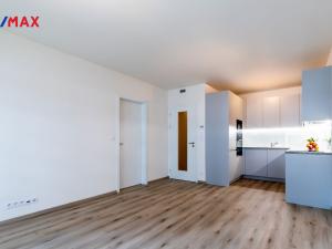 Prodej bytu 2+kk, Praha - Hloubětín, Poděbradská, 56 m2