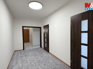 Prodej bytu 3+1, Tábor, Bukurešťská, 84 m2