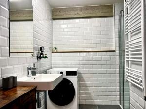 Pronájem atypického bytu, Praha - Vysočany, Kolbenova, 51 m2