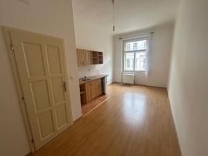 Pronájem bytu 1+kk, Praha - Holešovice, Pplk. Sochora, 25 m2