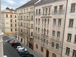 Pronájem bytu 1+kk, Praha - Holešovice, Pplk. Sochora, 25 m2