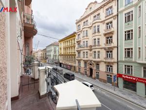 Pronájem bytu 1+kk, Praha - Smíchov, Zborovská, 34 m2