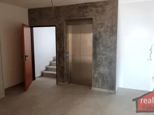 Prodej bytu 1+kk, Nupaky, Nupacká, 38 m2