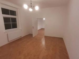 Pronájem bytu 4+kk, Praha - Kobylisy, Klíčanská, 95 m2
