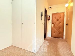 Prodej bytu 3+1, Hostinné, Sídliště, 68 m2