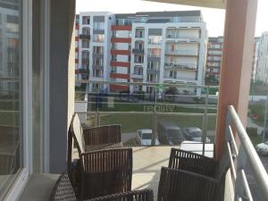 Pronájem bytu 3+kk, Praha, Sazovická, 82 m2