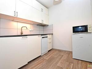 Pronájem bytu 2+kk, Praha - Černý Most, Dygrýnova, 46 m2