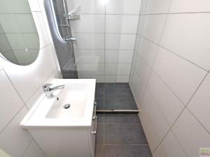 Pronájem bytu 2+kk, Praha - Černý Most, Dygrýnova, 46 m2