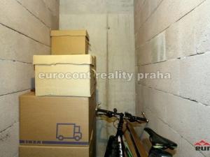 Pronájem bytu 1+kk, Praha, Pod Kavalírkou, 35 m2