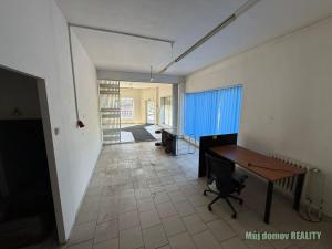 Pronájem kanceláře, Praha - Hrdlořezy, Pod Táborem, 340 m2