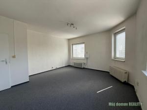 Pronájem kanceláře, Praha - Hrdlořezy, Pod Táborem, 340 m2