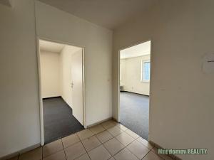 Pronájem kanceláře, Praha - Hrdlořezy, Pod Táborem, 340 m2