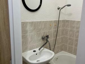 Pronájem bytu 1+1, Habartov, Raisova, 42 m2