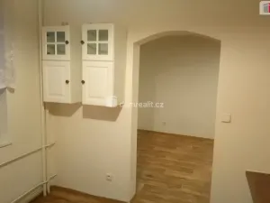 Pronájem bytu 2+1, Luštěnice - Zelená, 50 m2
