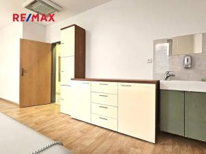 Prodej obchodního prostoru, Praha - Hostivař, Berlínská, 26 m2