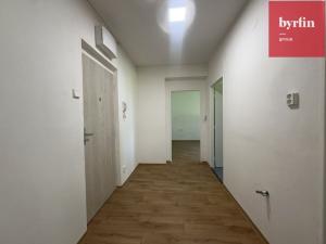 Pronájem bytu 2+1, Krnov - Pod Bezručovým vrchem, 45 m2