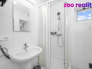Prodej rodinného domu, Sviny, 234 m2