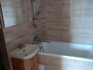 Pronájem bytu 2+kk, Most, Františka Malíka, 39 m2