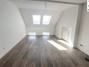 Pronájem bytu 4+1, Cheb, Evropská, 159 m2