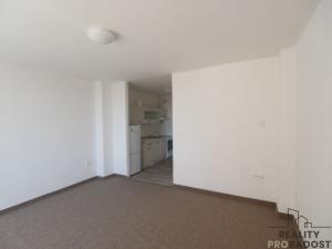 Pronájem bytu 1+kk, Hradec Králové, Malé náměstí, 42 m2
